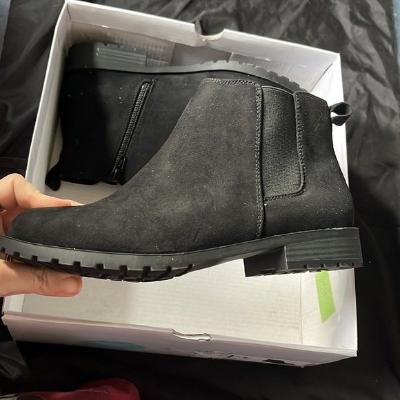 Sonoma size 7.5 black ankle boots - Picture 3 of 5